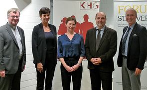 V. l.: Bischof Manfred Scheuer, Univ.-Prof.in Silvia Habringer-Hagleitner, Assoc.-Prof.in Nicole Kronberger, Superintendent Gerold Lehner und Hochschulseelsorger Markus Schlagnitweit.