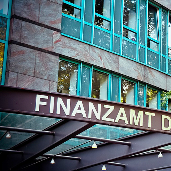 Finanzamt / 652234/Pixabay Pfarren: Steuern und Abgaben an das Finanzamt