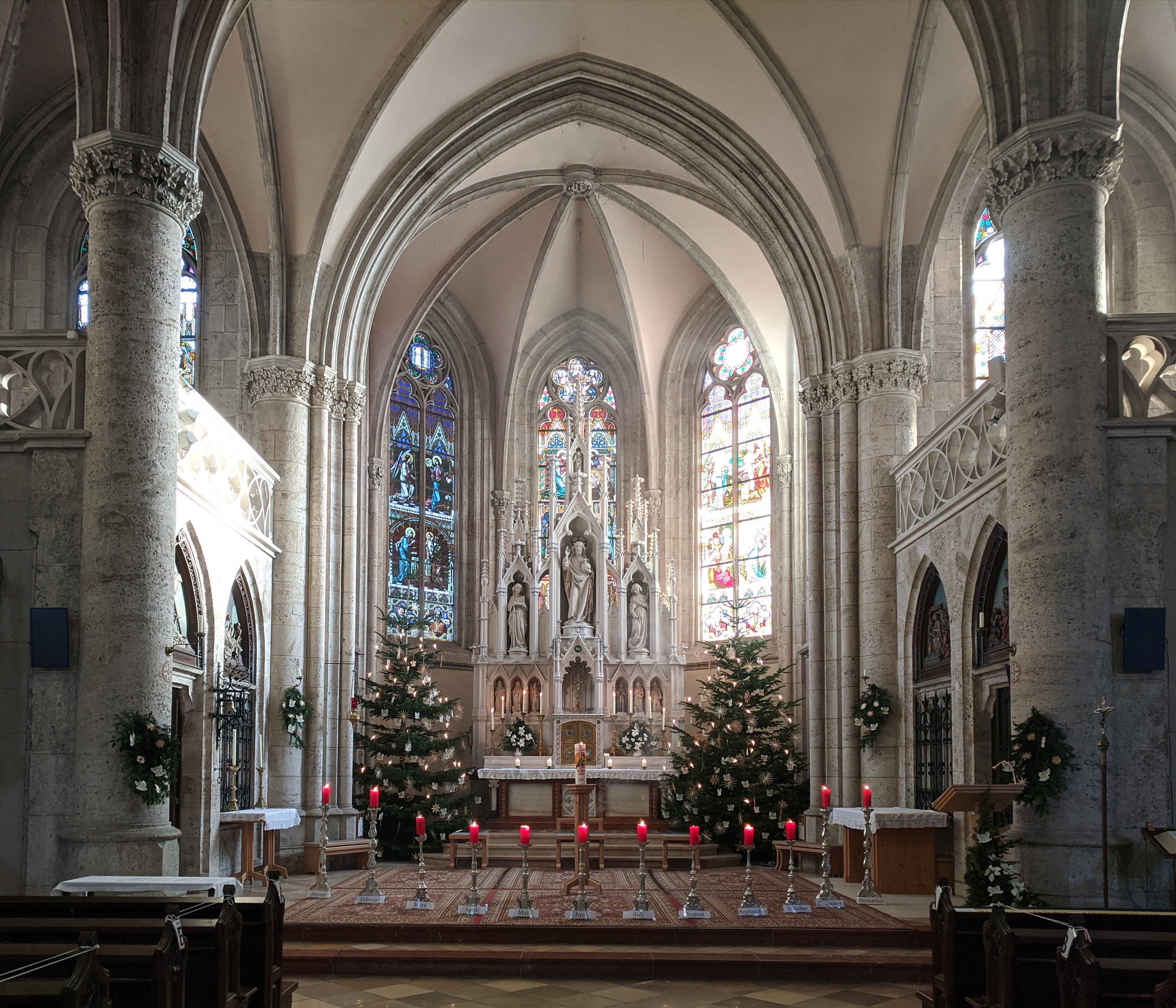 Kirchenraum-1